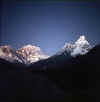 Himalaya_Khumbu_Tengpoche_26.jpg (76442 bytes)