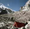 Himalaya_Rolwaling_TrashiLaptsa_20.jpg (168362 bytes)