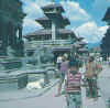 Nepal_Kathmandu_Patan1.jpg (39124 bytes)